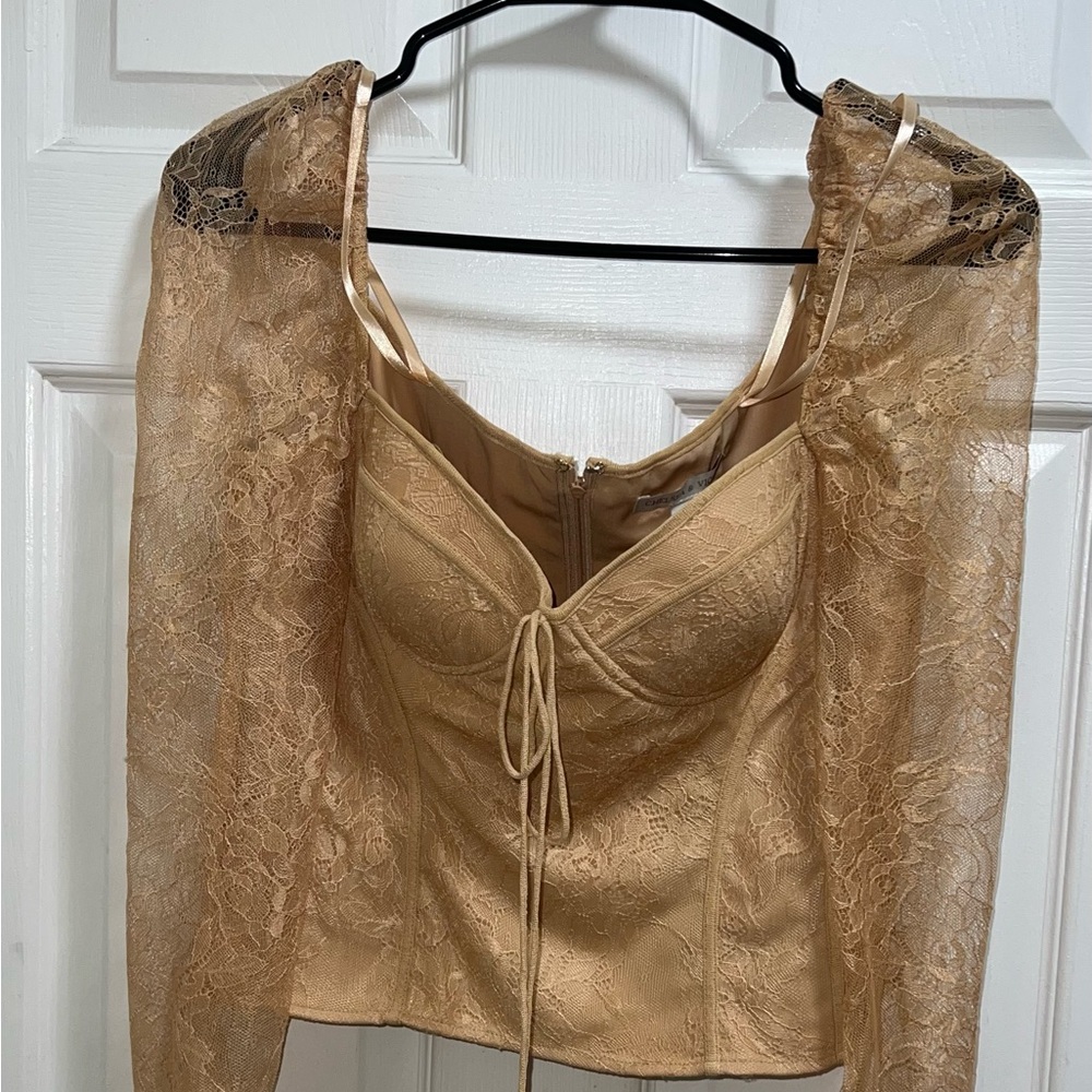 Chelsea & Violet Beige Lace‎ Blouse